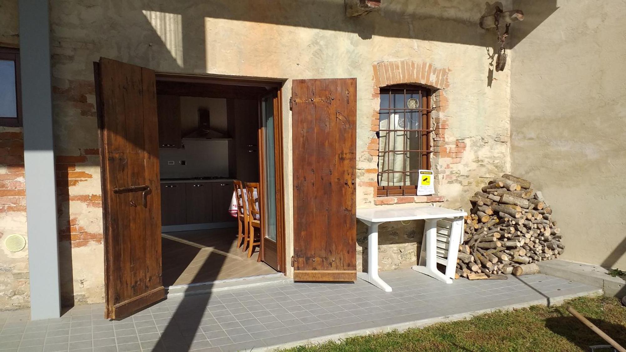 La Vigna Del Parroco-2- Apartment Serralunga d'Alba Exterior photo